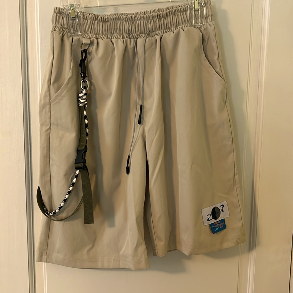 NWOT **UNISEX** Aelfric Eden drawstring Shorts in size Small